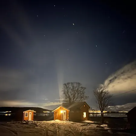 Charming Place In Tromso By The Sea. Holiday home