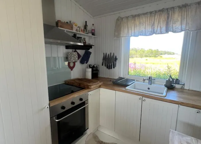 Holiday home Charming Place In Tromso By The Sea. *