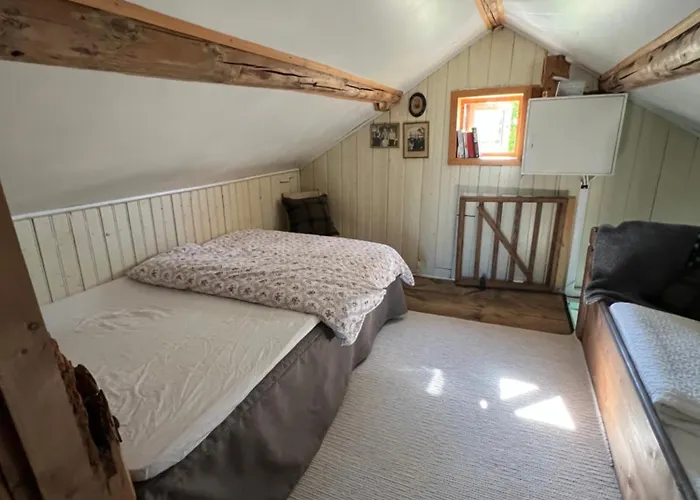 Charming Place In Tromso By The Sea. Holiday home