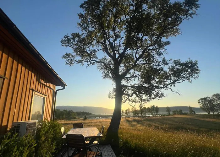 Holiday home Charming Place In Tromso By The Sea. *