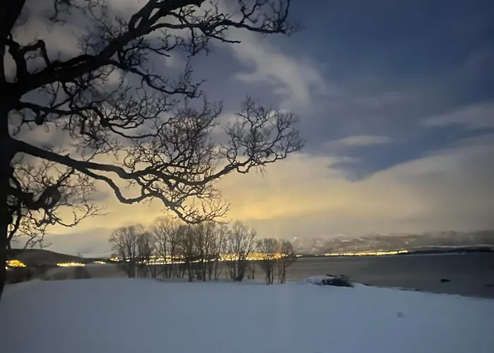 Holiday home Charming Place In Tromso By The Sea. *